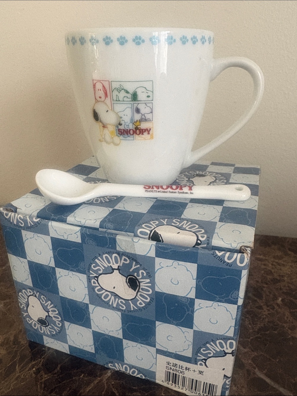 Snoopy White Ceramic Mug with Spoon